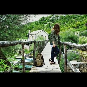 Fossil size Large warm coat.